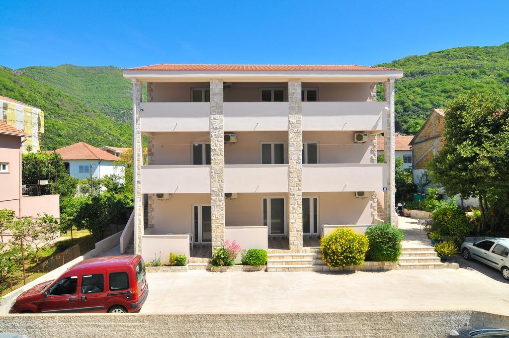 Apartments Samardzic Tivat Exterior photo